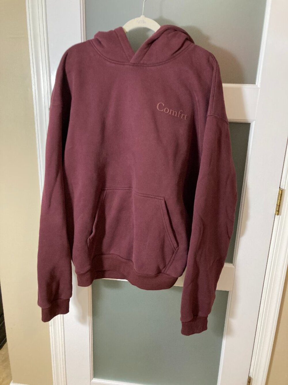 Comfrt - Minimalist Hoodie – Mega - Berry - XL - EUC